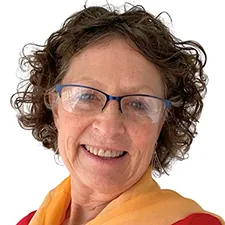 Andi Locke – New Medicine headshot
