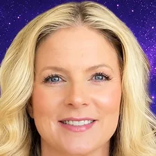 Asara Adams headshot
