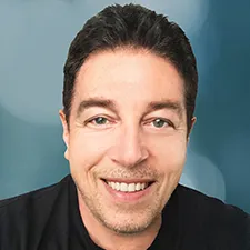 Gil Alan headshot