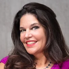 Katina Makris – Holistic Medicine headshot