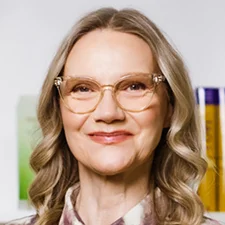 Sher O'Rourke – Tao Song Teacher headshot
